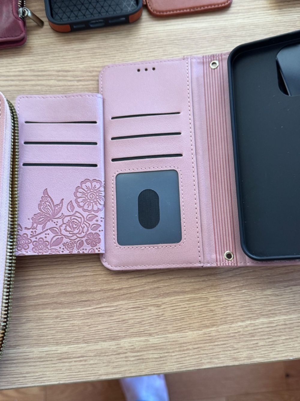 FIVE IPHONE MAX PRO CASES/WALLETS - Picture 6 of 13
